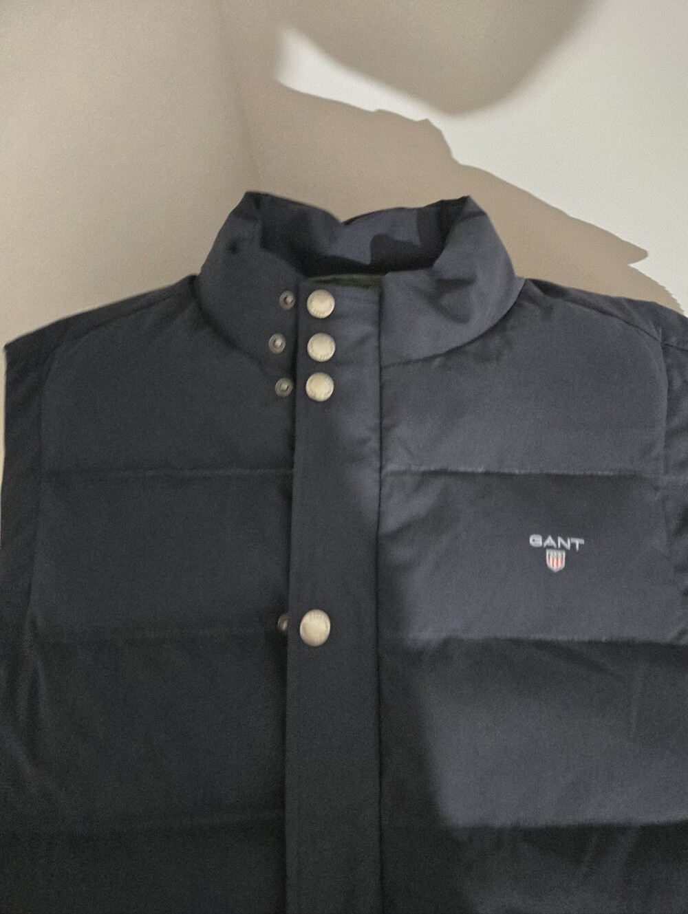 Gant Men's Dark Navy Quilted Puffer Vest Size is Large
